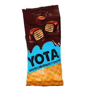 Драже Yota в новогоднем наборе с мини-тортиком