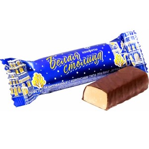 Конфеты Белая столица в новогоднем наборе с вафлями
